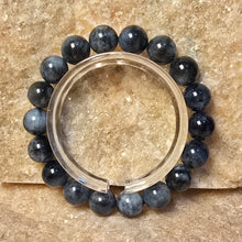 將圖片載入圖庫檢視器 魔鬼海藍寶功效全解析|科學能量實證與冥想防護首選