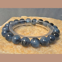 將圖片載入圖庫檢視器 魔鬼海藍寶功效全解析｜科學能量實證與冥想防護首選
